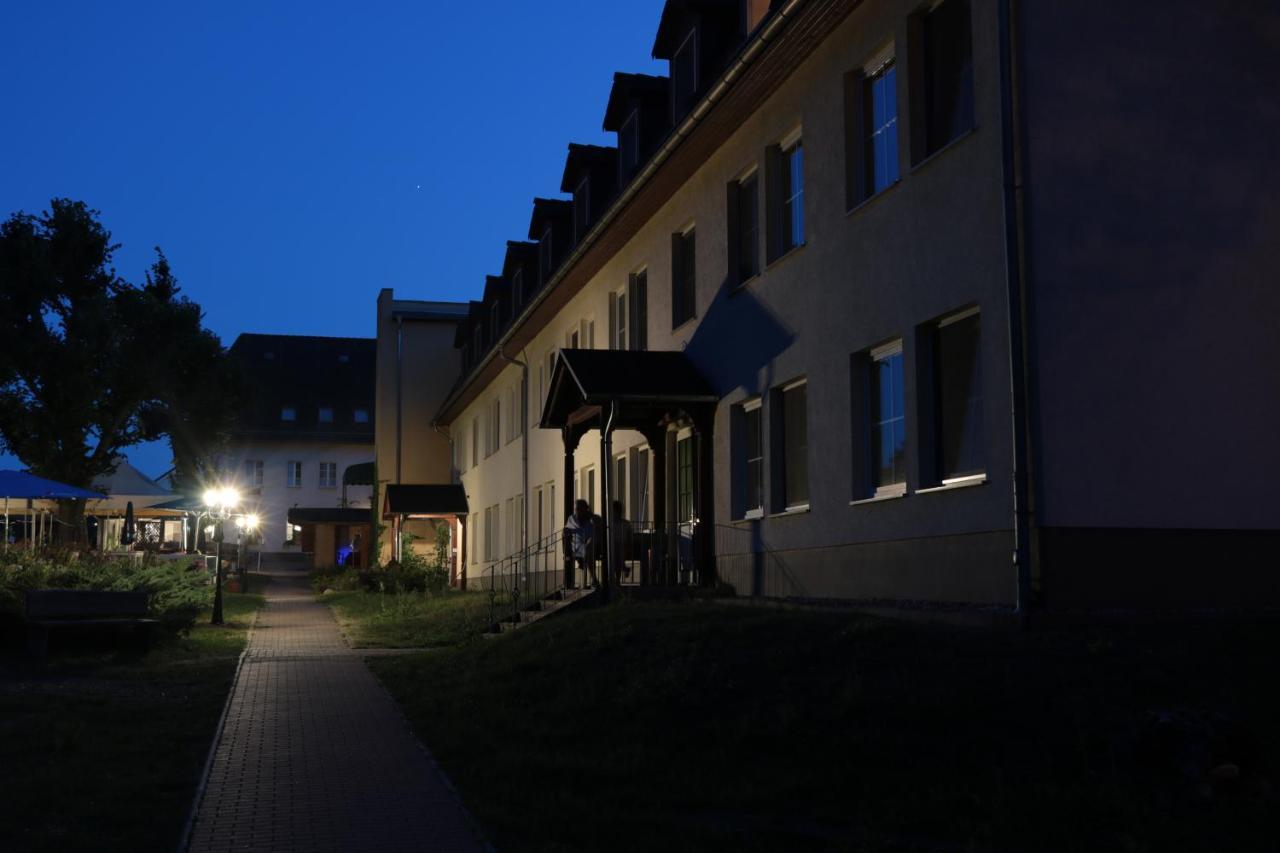 Radduscher Hafen Vetschau Exteriör bild